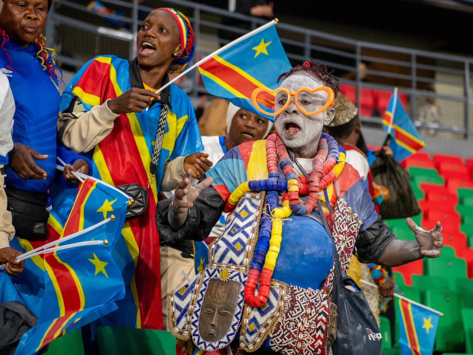 الكونغو فازت بالسحر الأسود.. اتهامات صادمة من مدرب نيجيريا بعد الخسارة في الملحق الأفريقي