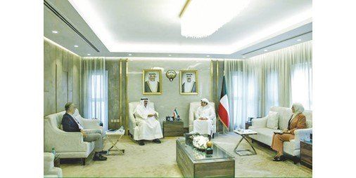 اتفرج – وزير الإعلام ومندوب الكويت لدى «يونسكو» يبحثان مجالات التعاون بين الوزارة والمؤسسات الثقافية الدولية