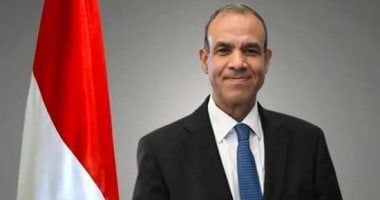 وزير الخارجية يبحث مع نظيره الإماراتى تعزيز العلاقات الثنائية