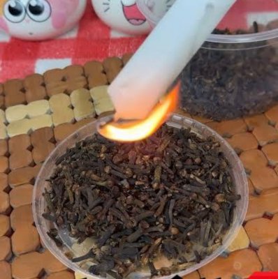 ما الذي يحدث عند اذابة الشمع في القرنفل؟ معجزة نحتاجها كل يوم في المنزل