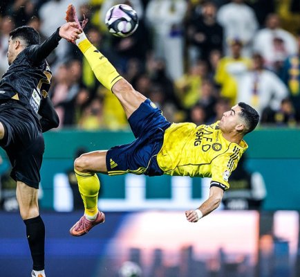 من البيت الأبيض إلى البيت الأصفر.. كريستيانو رونالدو يصنع المعجزة على ملعب الاول بارك