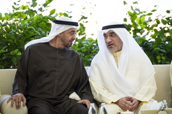 رئيس دولة الإمارات استقبل النائب الأول وبحثا الروابط الأخوية وتطوير العمل المشترك