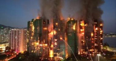 باختصار.. أهم الأخبار العالمية والعريية حتى منتصف الليل.. 36 قتيلا وفقدان 279 آخرين جراء حريق هونج كونج.. إغلاق البيت الأبيض بعد حادث إطلاق نار على الحرس الوطنى.. السعودية تعتمد لائحة جديدة لملابس الموظفين