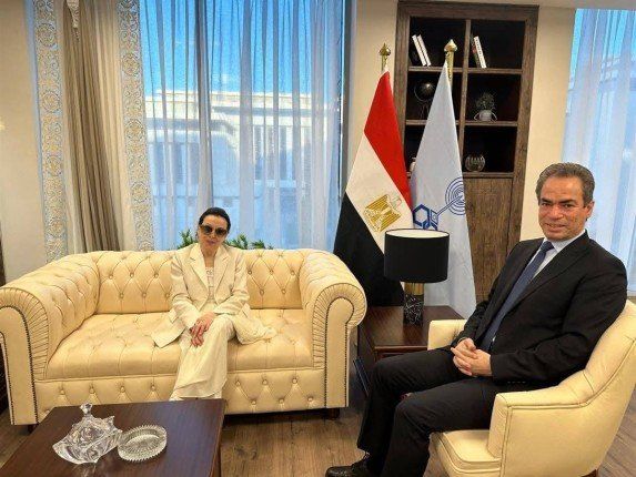 شاهد .. نجاة الصغيرة تزور مدينة الثقافة والفنون ومقر "الوطنية للإعلام" بالعاصمة الجديدة