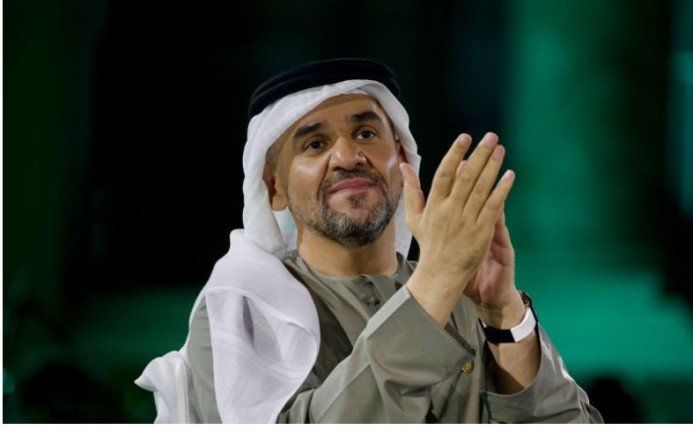 شاهد .. حسين الجسمي يحيي عيد الاتحاد الـ54 بحفل كامل العدد