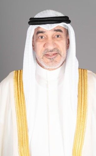 النائب الأول هنّأ نائب رئيس الوزراء ووزير الداخلية الإماراتي بالعيد الوطني