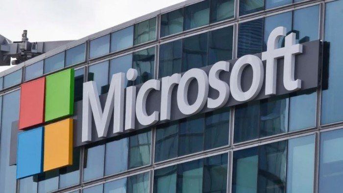"مايكروسوفت" تعدل عن خطط خفض أهداف النمو لمبيعات برامج الذكاء الاصطناعي