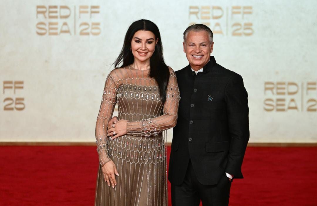 أجواء رومانسية تجمع أروى جودة وزوجها على السجادة الحمراء لمهرجان البحر الأحمر