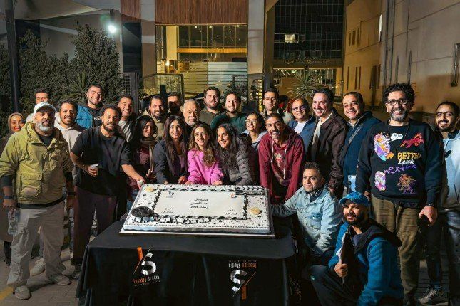 شاهد .. روجينا تحتفل بانطلاق تصوير «حد أقصى».. وبداية لافتة لابنتها مايا أشرف زكي في الإخراج