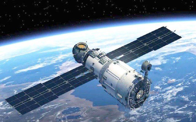 الصين تطلق مركبة فضائية وقمرا صناعيا إلى الفضاء