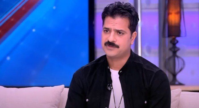 شاهد .. الفنان الشاب مصطفى أبو سريع يعلن انفصاله عن زوجته.. ما القصة؟