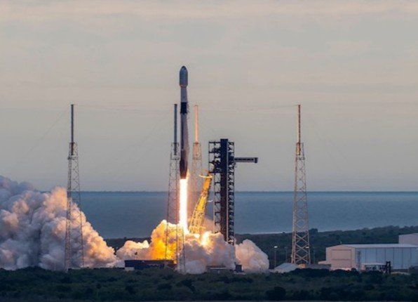 روكيت لاب تطلق 4 أقمار صناعية من طراز "ديسك سات" إلى الفضاء