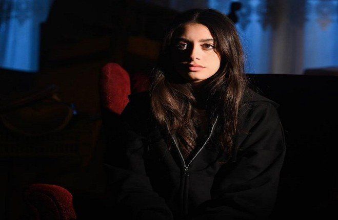 شاهد .. ياسمينا العبد تُعيد «ظلموه» لعبد الحليم حافظ في مسلسل «ميد ترم»