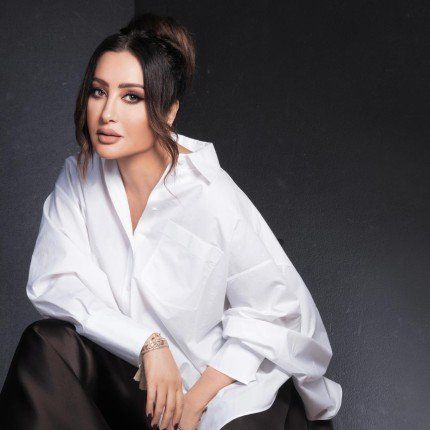 شاهد .. لطيفة تنتهي من تصوير كليب تسلملي برسالة مؤثرة من أم لابنها.. ماذا قالت؟