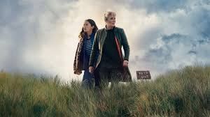 شاهد .. آبل تطرح بوستر مستوحى من الكريسماس للحلقة الأخيرة من مسلسل PLURIBUS