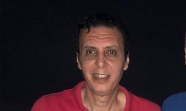 شاهد .. الفنان طارق الأمير في العناية المركزة بحالة حرجة… وشقيقته تكشف تطورات وضعه الصحي