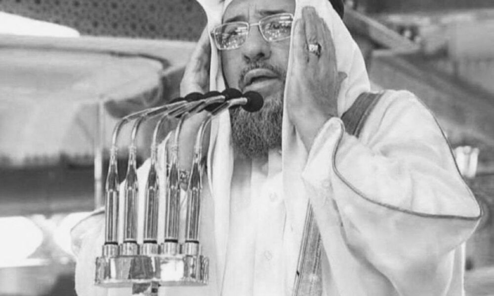 وفاة مؤذن المسجد النبوي الشيخ فيصل النعمان بعد وعكة صحية