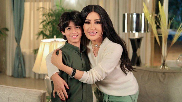 شاهد .. برؤية مبتكرة.. لطيفة تطرح "تسلملي" وتجسد شخصية أم لأول مرة