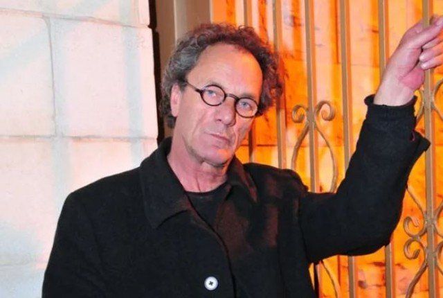 شاهد .. وفاة المخرج الفلسطيني محمد بكري بعد صراع مع مرض القلب