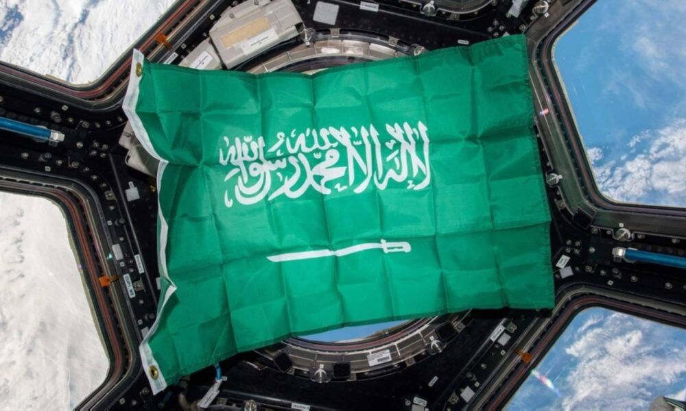 نتائج مهمة الفضاء السعودية: اكتشافات في الطب والتقنية