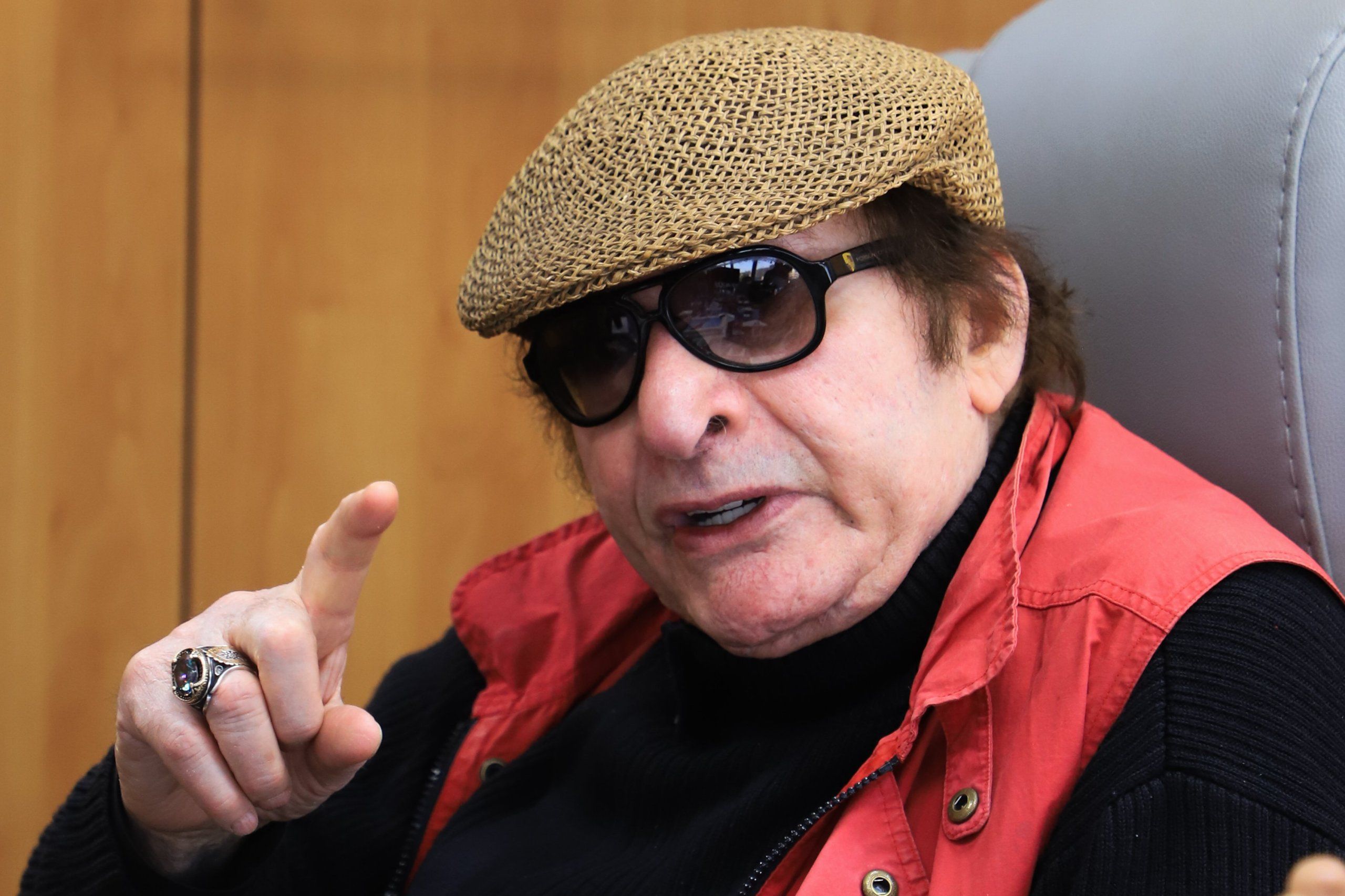 شاهد .. أخر تطورات الحالة الصحية لـ محيي إسماعيل بعد نقله لإحدى المستشفيات العسكرية