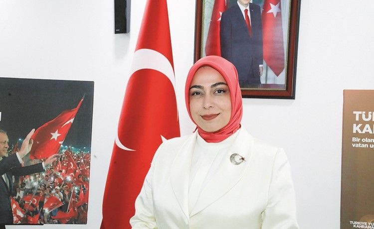 سفيرا تركيا وروسيا هنآ الكويت بالعام الجديد