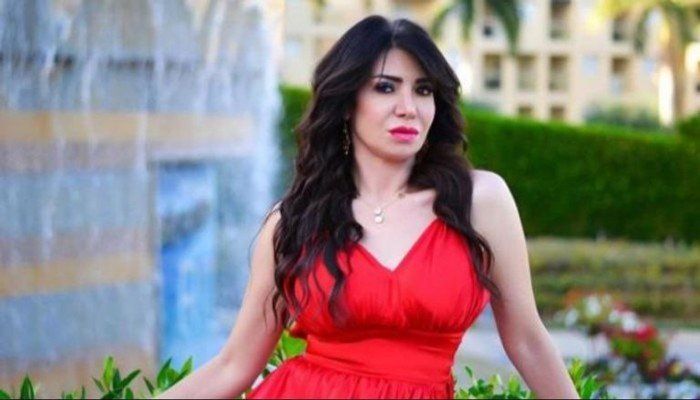 شاهد .. تطلب الدعاء من جمهورها.. آخر تطورات الحالة الصحية للفنانة لقاء سويدان بعد نقلها للمستشفى