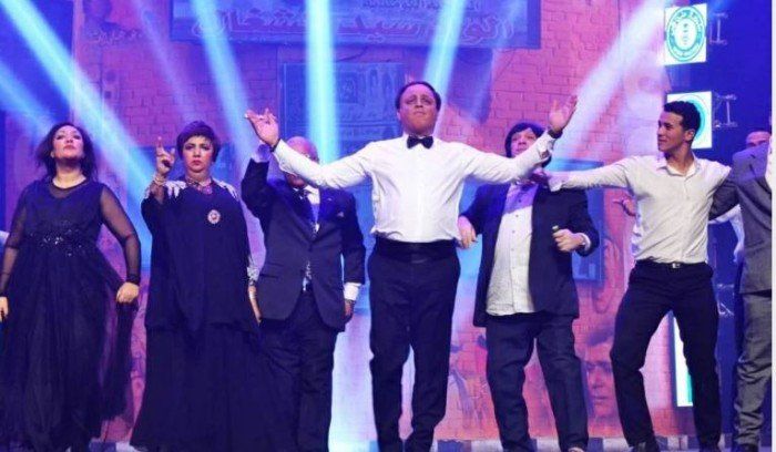 شاهد .. توقف عرض الدراما الغنائية الاستعراضية نوستالجيا 80 / 90.. لهذا السبب