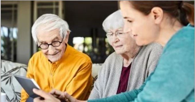 ابتكار تشخيصي جديد للزهايمر عبر وخزة بسيطة في الإصبع