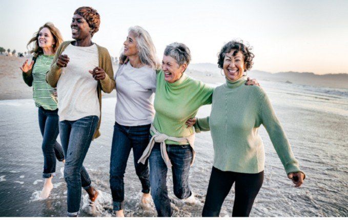 دراسة صينية مفاجئة تربط تناول اللحوم بفرص بلوغ سن المئة