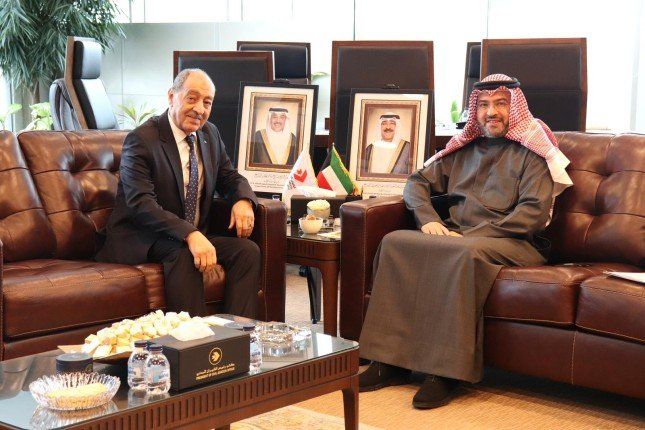 مباحثات كويتية جزائرية لتعزيز التعاون في مجال الطيران المدني