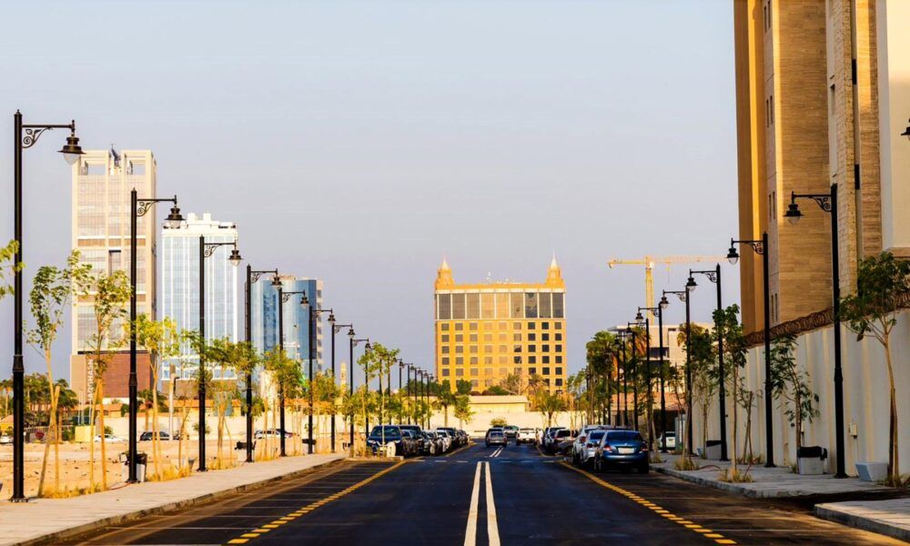 كود الطرق السعودي: تنظيم مواقف السيارات لتعزيز السلامة