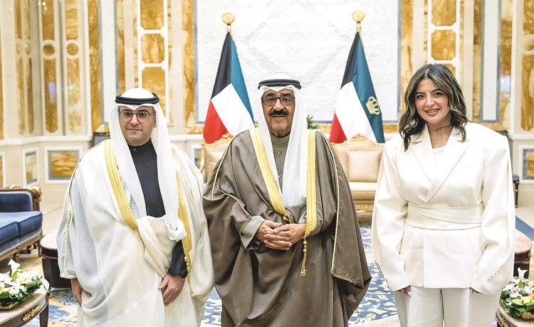 صاحب السمو استقبل عبد اللطيف المشاري ومنال العصفور