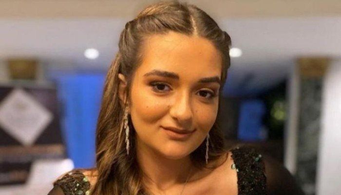 شاهد .. الفنانة الشابة ملك أحمد زاهر تنفي شائعات ارتباطها.. ماذا قالت؟