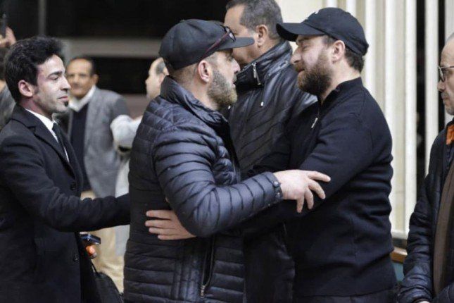 شاهد .. بالصور.. نجوم الفن يقدمون واجب العزاء في والدة نضال الشافعى