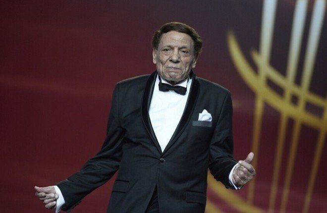 شاهد .. نقابة المهن الموسيقية تطمئن على صحة عادل إمام وتكذب شائعات نقله للمستشفى