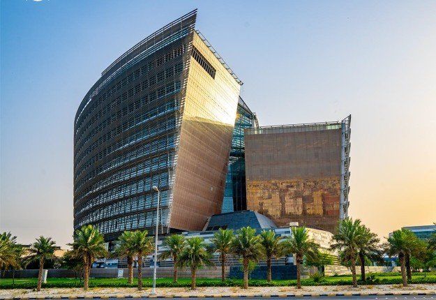 وزارة التربية تطلق خدمة نقل الطلبة إلكترونيا عبر موقعها الإلكتروني وتطبيق (سهل)