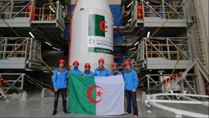 الجزائر تطلق قمرا اصنطاعيا جديدا لدعم وتطوير المراقبة الفضائية