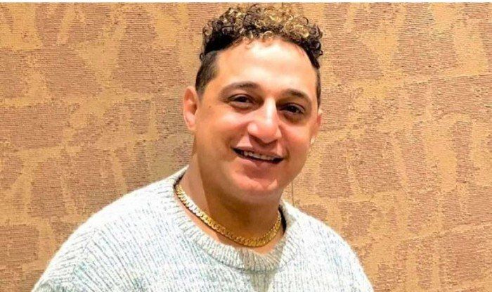 شاهد .. رضا البحراوي يوجه رسالة مؤثرة في أول ظهور بعد وفاة والدته واعتزاله