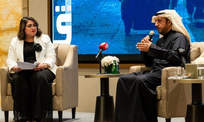 شاهد .. المسافر والمدينة تستعرض تجربة الشاعر بدر بن عبد المحسن