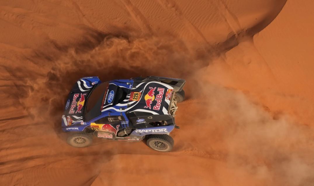 مغامرات فى صحراء وعرة.. فعاليات رالى دكار على تضاريس جبال السعودية