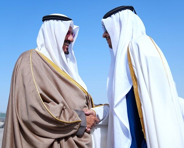 رئيس الوزراء القطري يصل إلى البلاد في زيارة رسمية