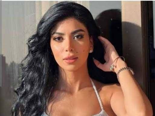 شاهد .. اتفرج.. كارولين عزمي تتألق وتلفت الأنظار على إنستجرام