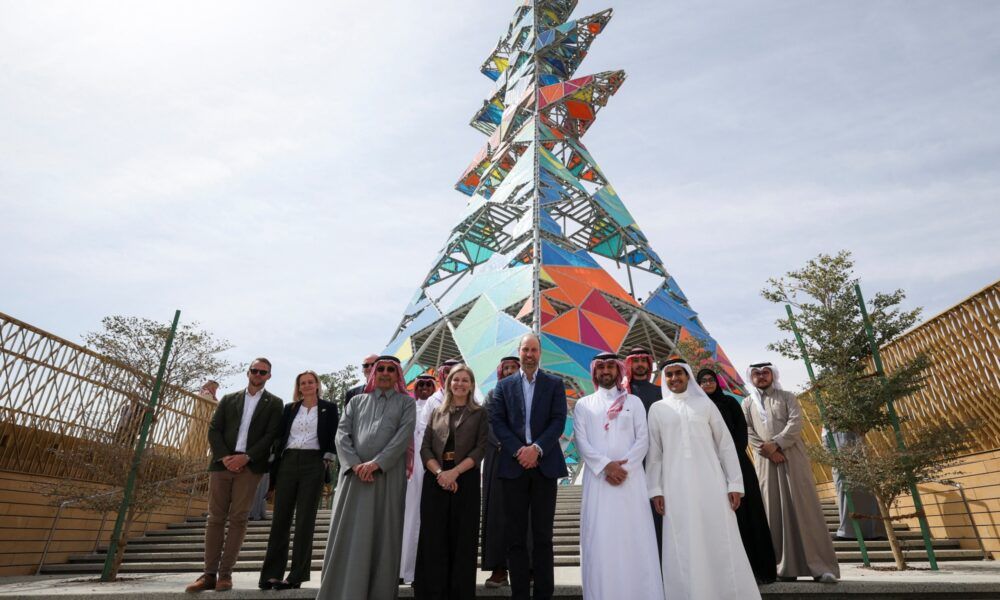 وزير الرياضة والأمير ويليام في جولة بالمسار الرياضي بالرياض