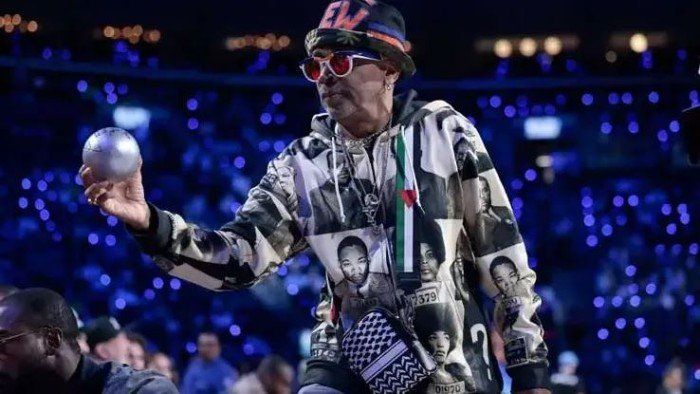 شاهد .. المخرج الأمريكي الشهير سبايك لي يعلن دعمه لفلسطين