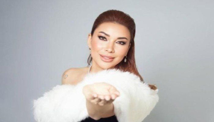 شاهد .. الفنانة اللبنانية ألين خلف تكسر الغياب وتؤكد: عودتي قرار نابع من الشغف