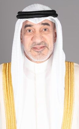 رئيس الإمارات يطمئن على صحة النائب الأول