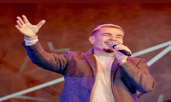 شاهد .. بعد ساعات قليلة من طرحها.. نفاد تذاكر حفل عمرو دياب في تركيا
