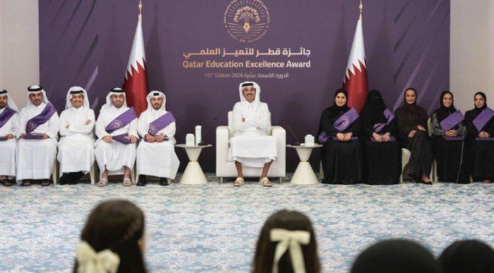 أمير قطر يلتقي الفائزين بجائزة قطر للتميز العلمي
