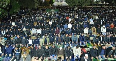 العالم هذا المساء.. ترامب يتحدى المحكمة العليا الأمريكية ويرفع الرسوم الجمركية من 10% لـ15%.. 60 ألف مصلٍ يؤدون العشاء والتراويح فى المسجد الأقصى.. الإمارات تحبط هجمات سيبرانية إرهابية استهدفت بنية تحتية